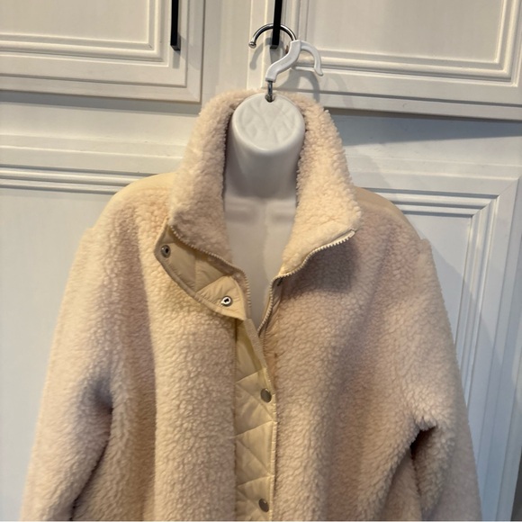NWT Athleta  Long Cozy Sherpa Coat Jacket,  Cream  Color SIZE M Quilted - Picture 4 of 16